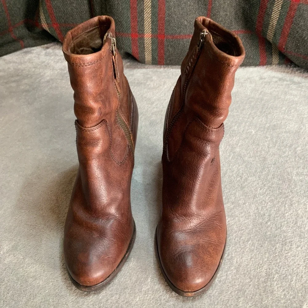 Frye Patty Artisan Zip Brown Leather Block Heel Ankle Boots 3476982 Womens 7.5 M